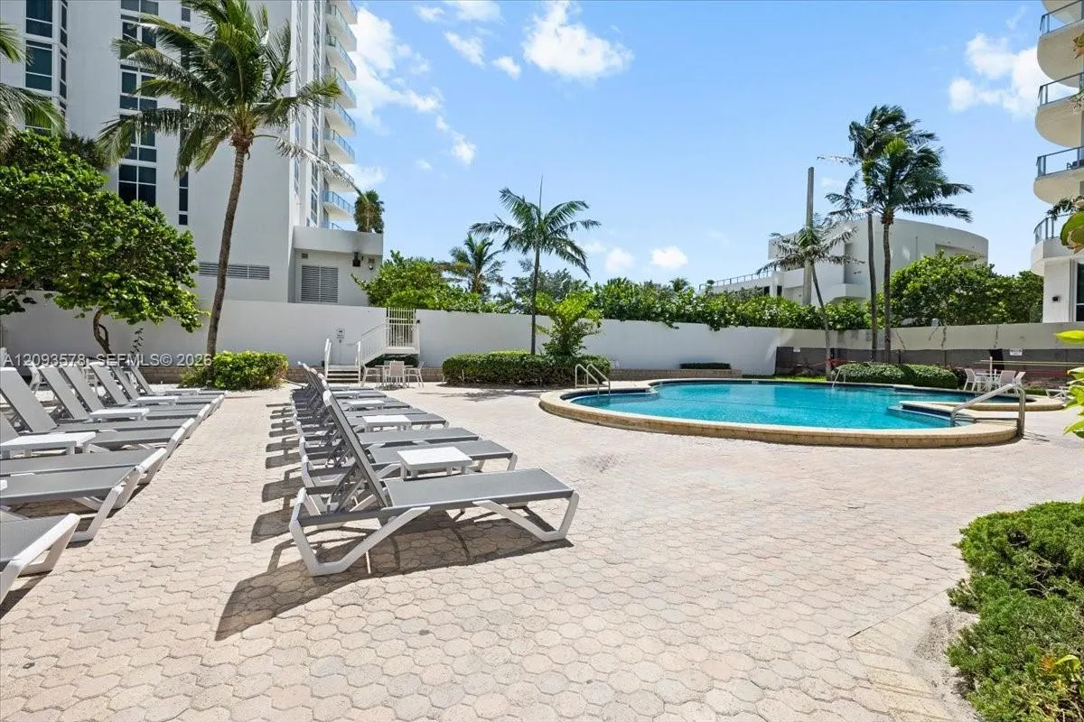 4001 S Ocean Drive #4C
