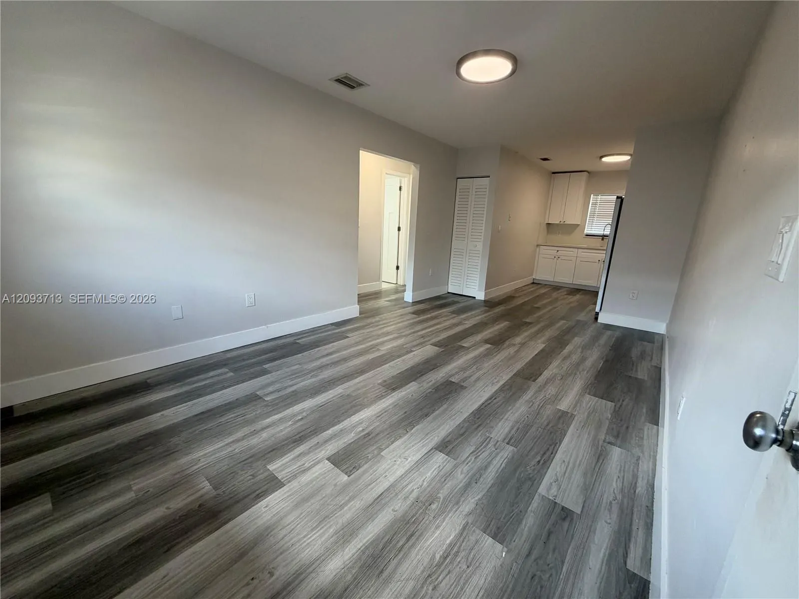 25 W 4th Street #201