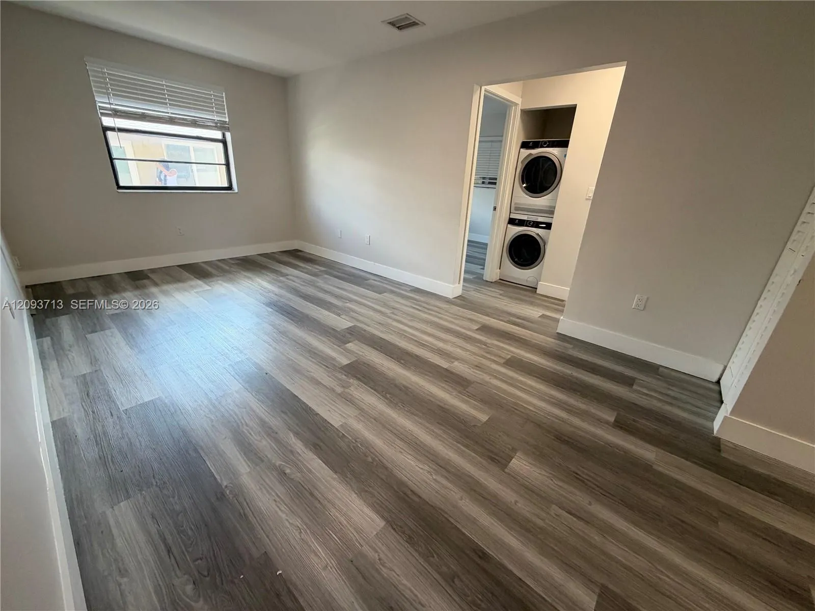 25 W 4th Street #201