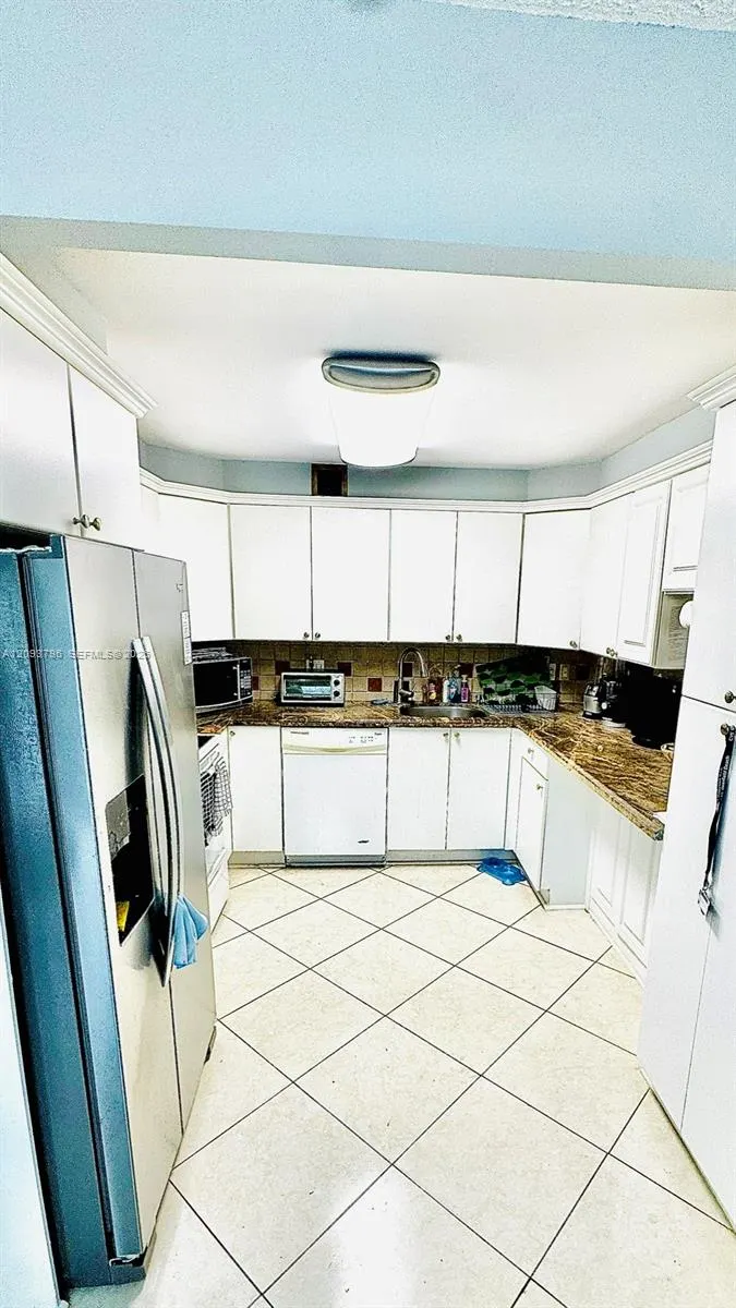 2064 Ventnor P #2064