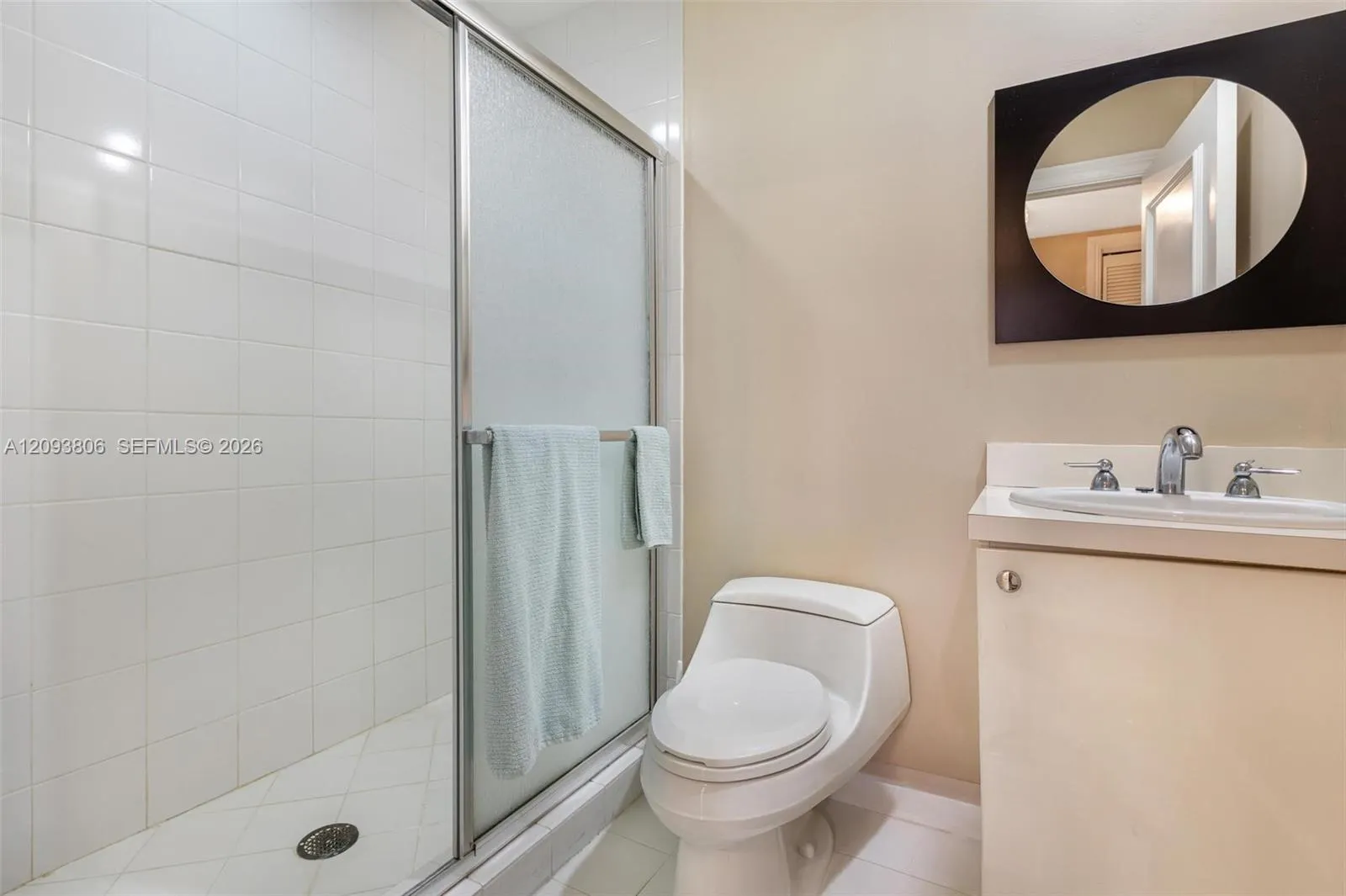 10225 Collins Avenue #1604