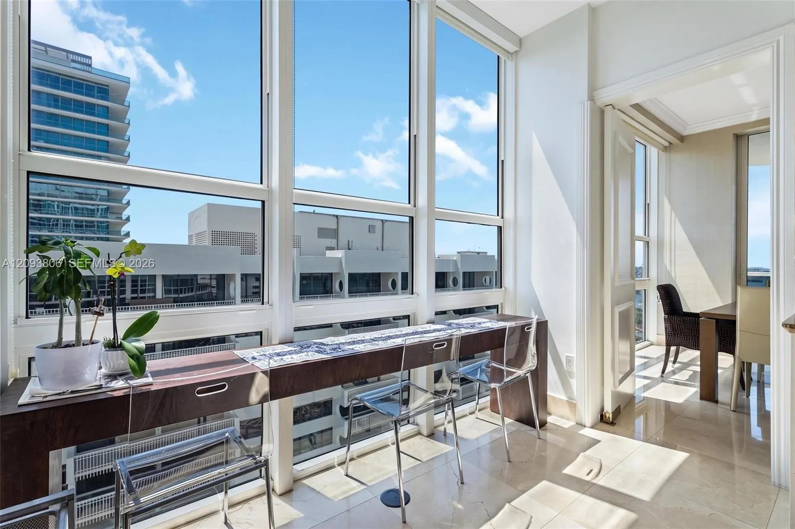 10225 Collins Avenue #1604