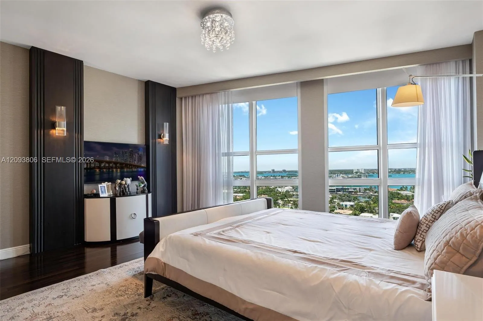 10225 Collins Avenue #1604