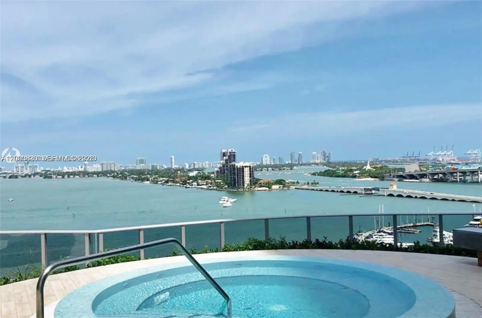 488 NE 18th Street #4905