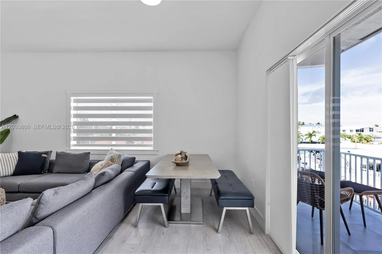 103 W Avenue A