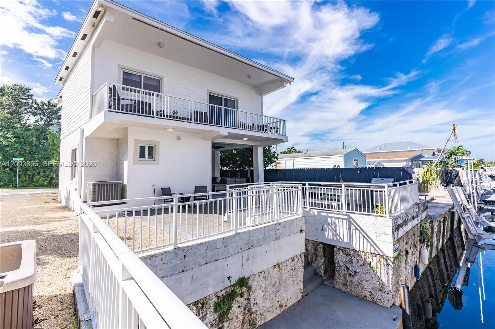 103 W Avenue A