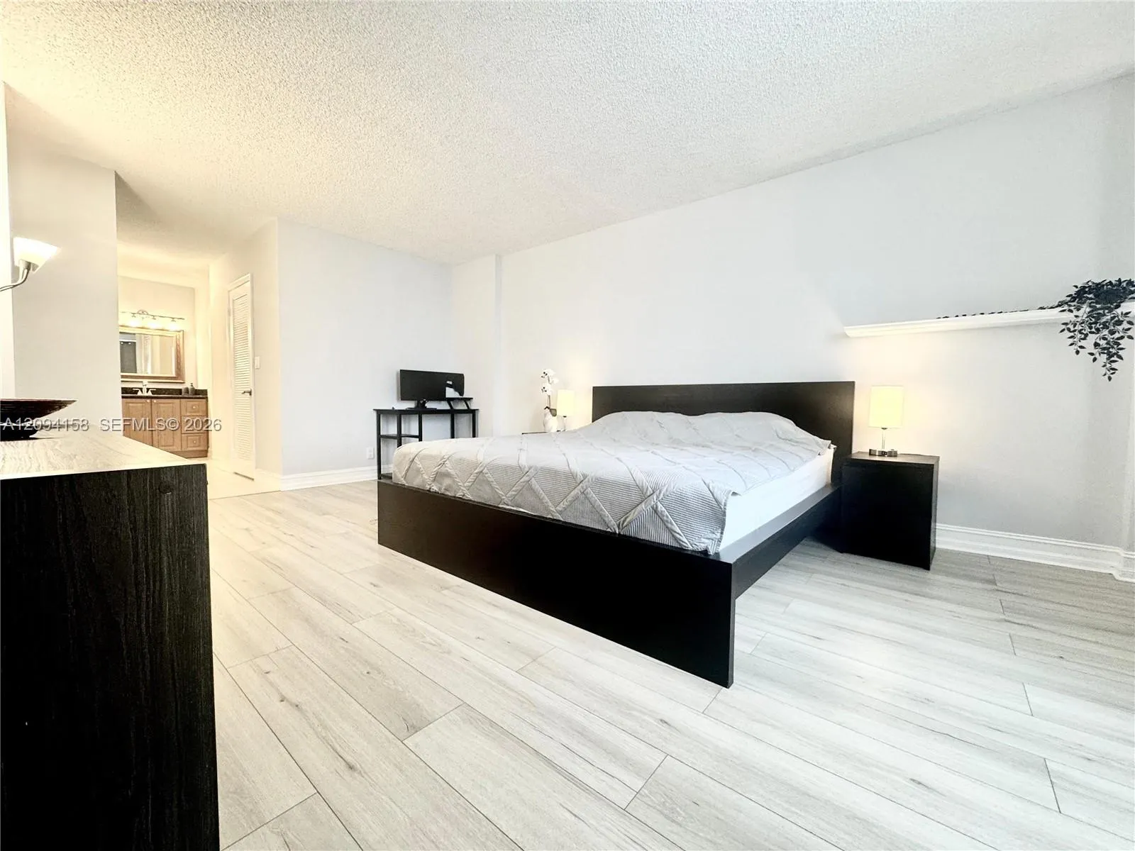 3800 S Ocean Drive #525