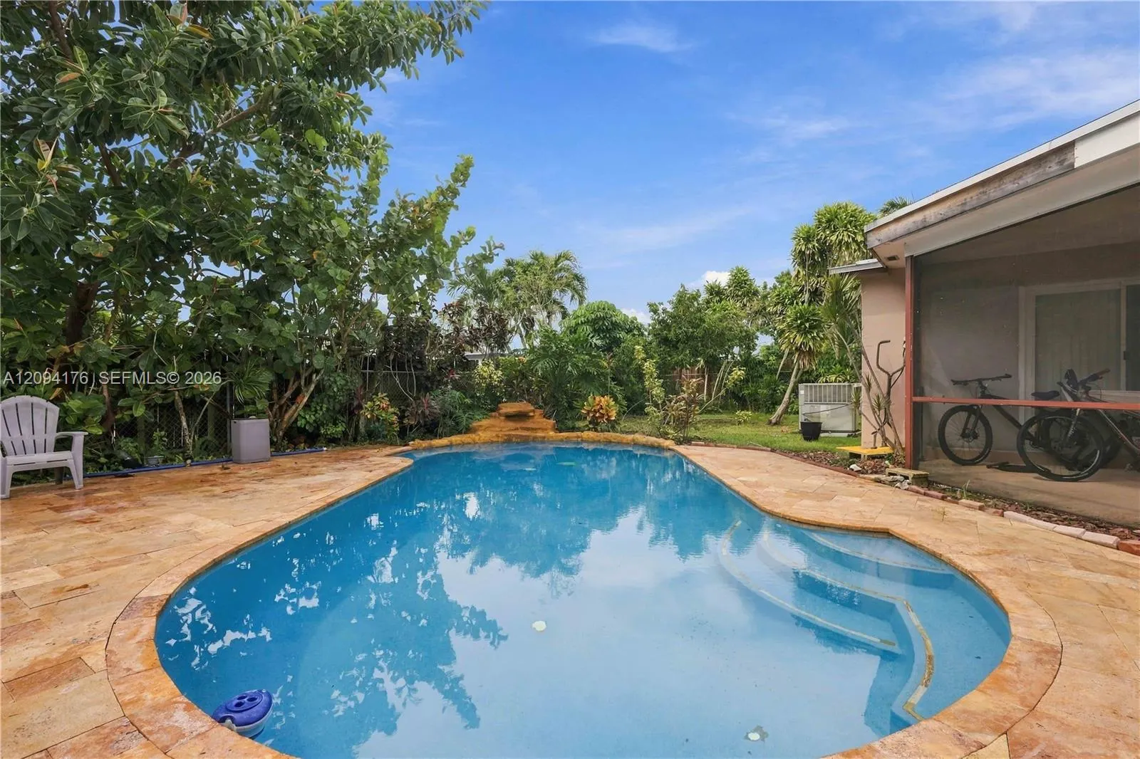6924 NW 9th Street