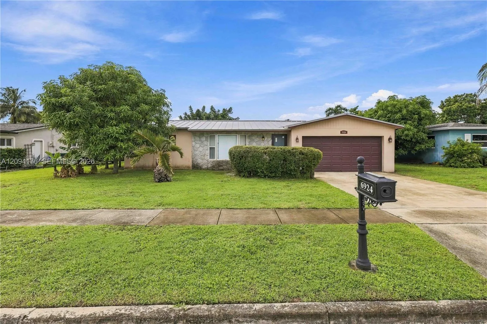 6924 NW 9th Street