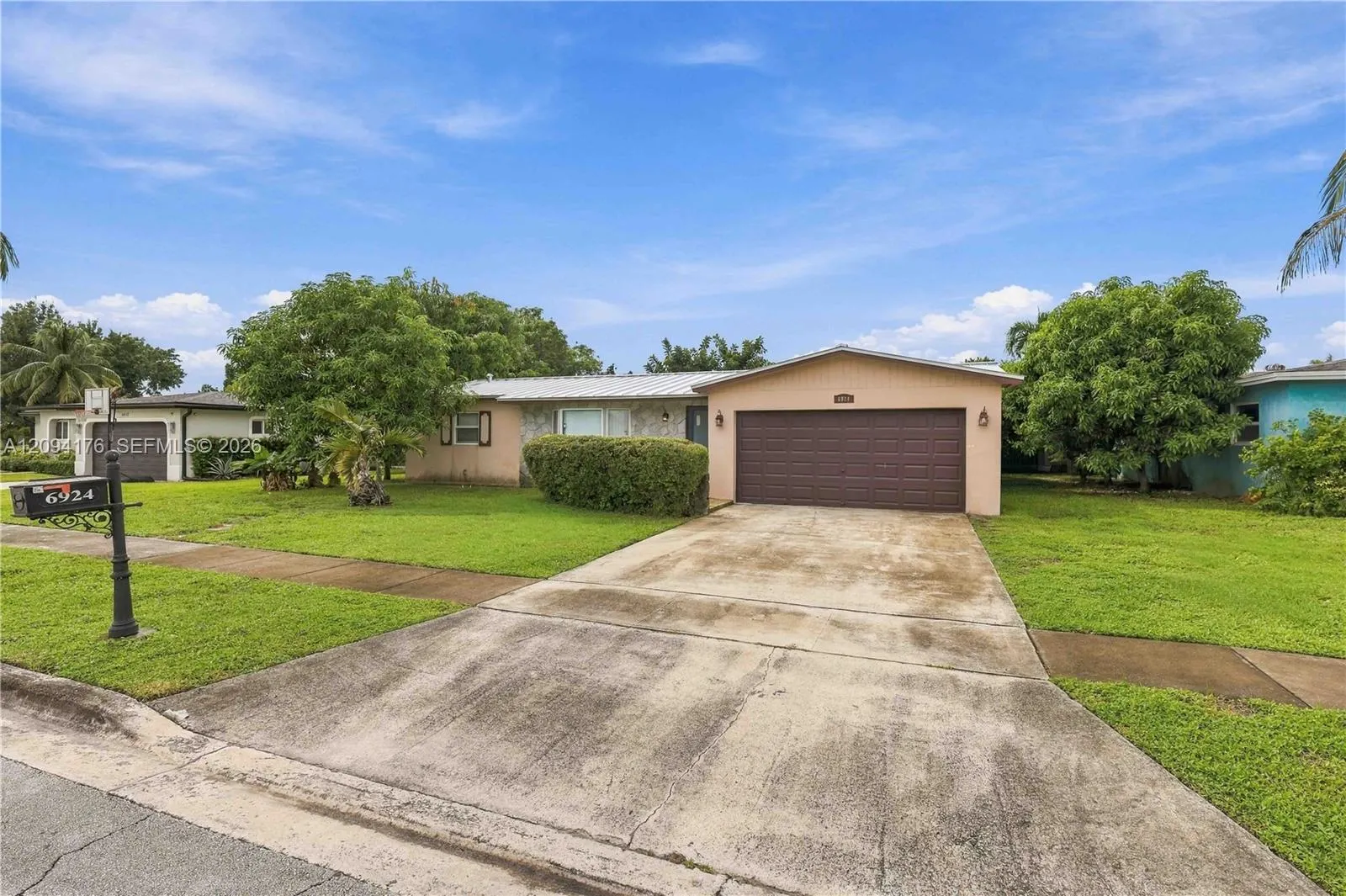 6924 NW 9th Street