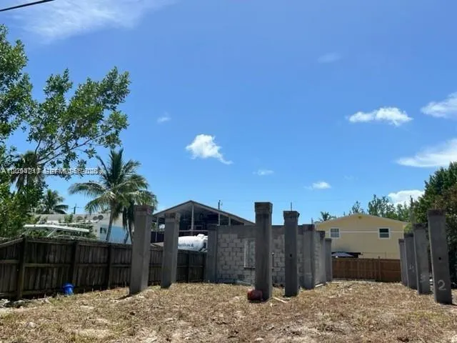 971 Valencia Road