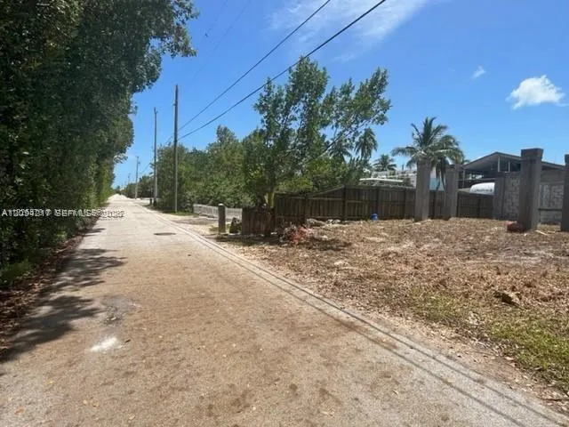 971 Valencia Road