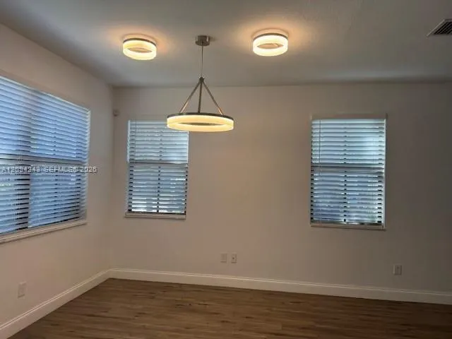 8430 Lakeview Trail