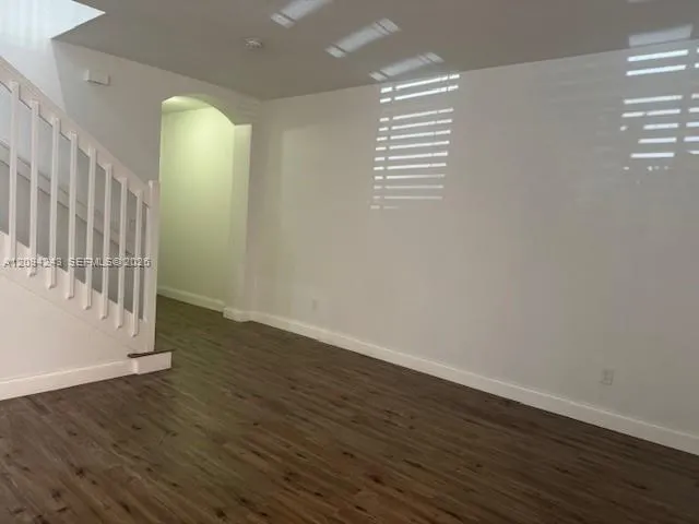 8430 Lakeview Trail