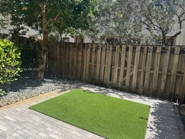 8430 Lakeview Trail