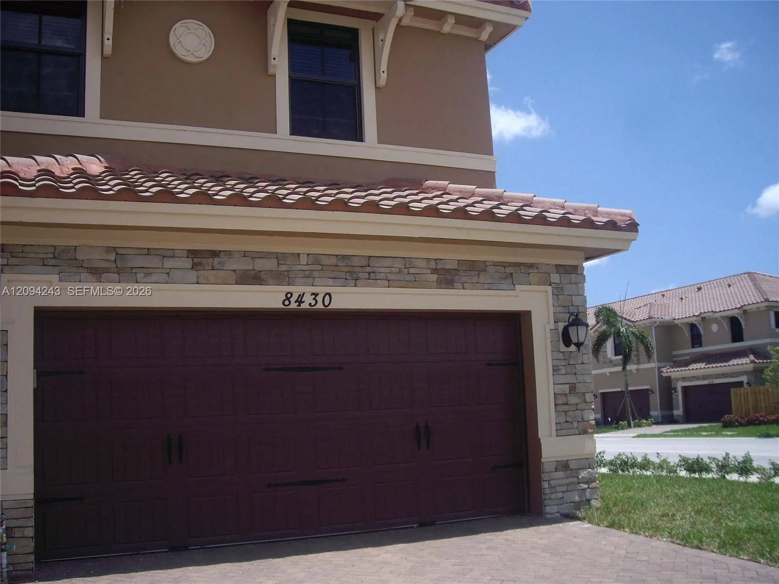 8430 Lakeview Trail