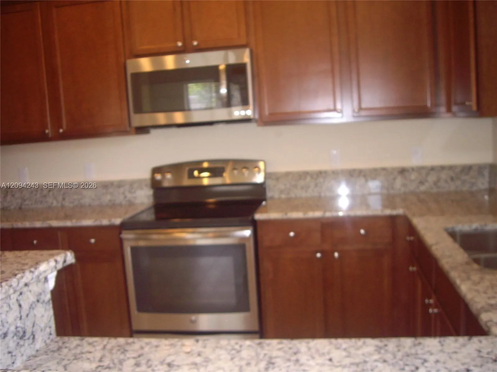 8430 Lakeview Trail