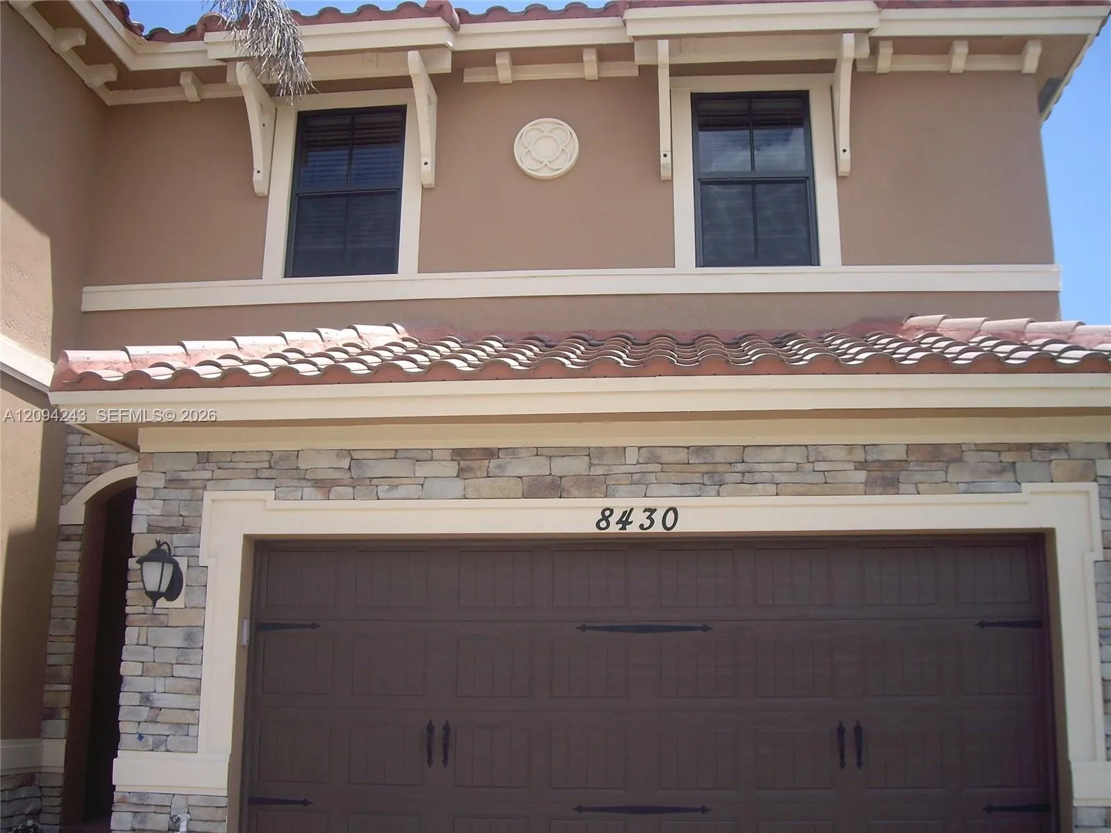 8430 Lakeview Trail