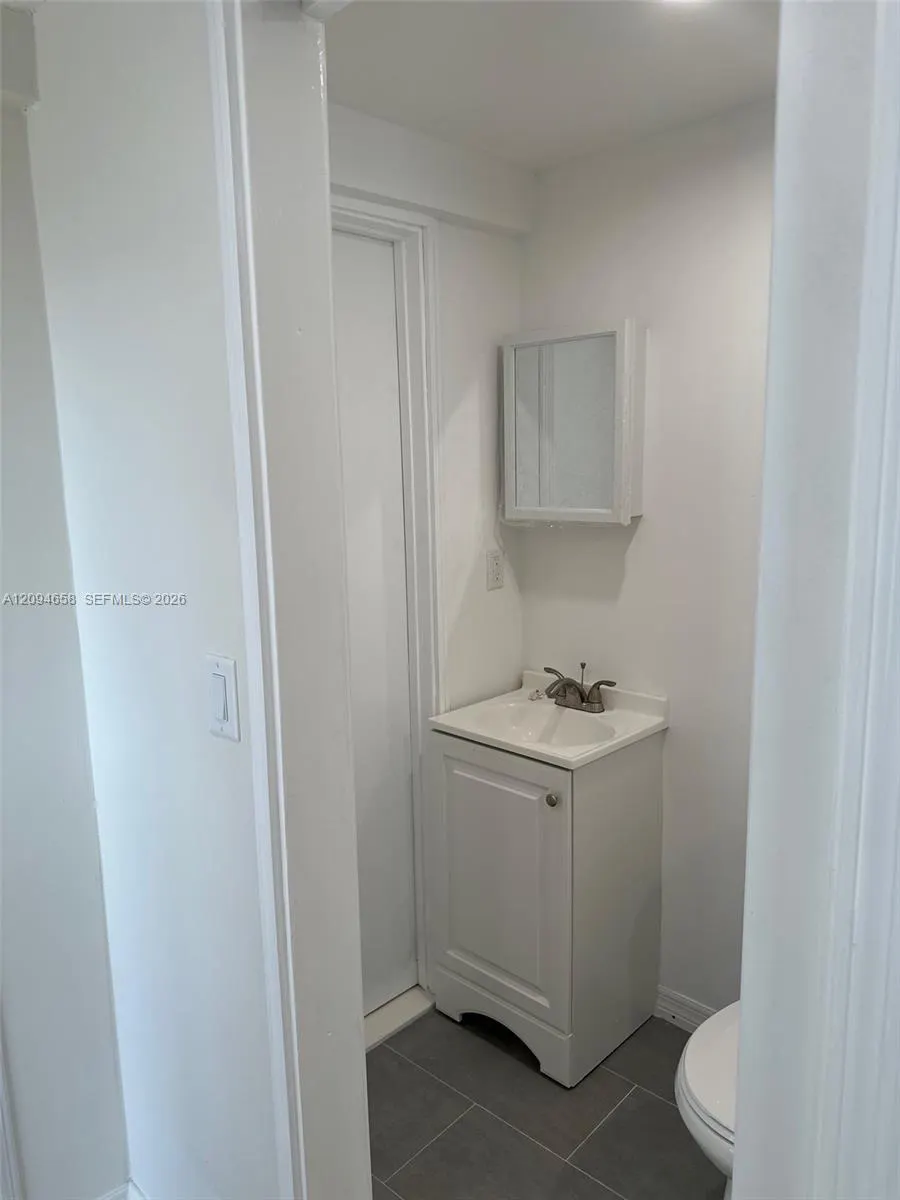 3460 NW 6th Street #2