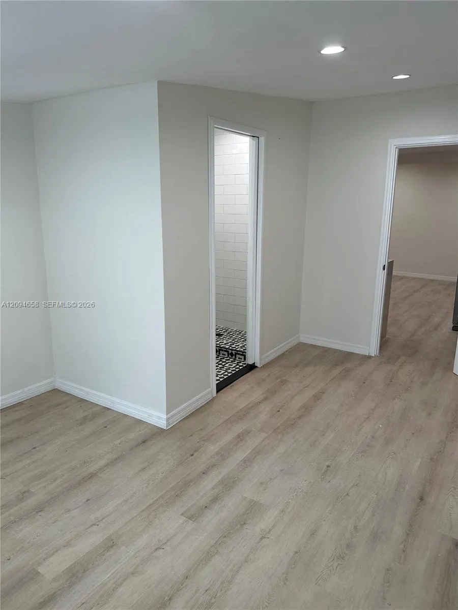 3460 NW 6th Street #2