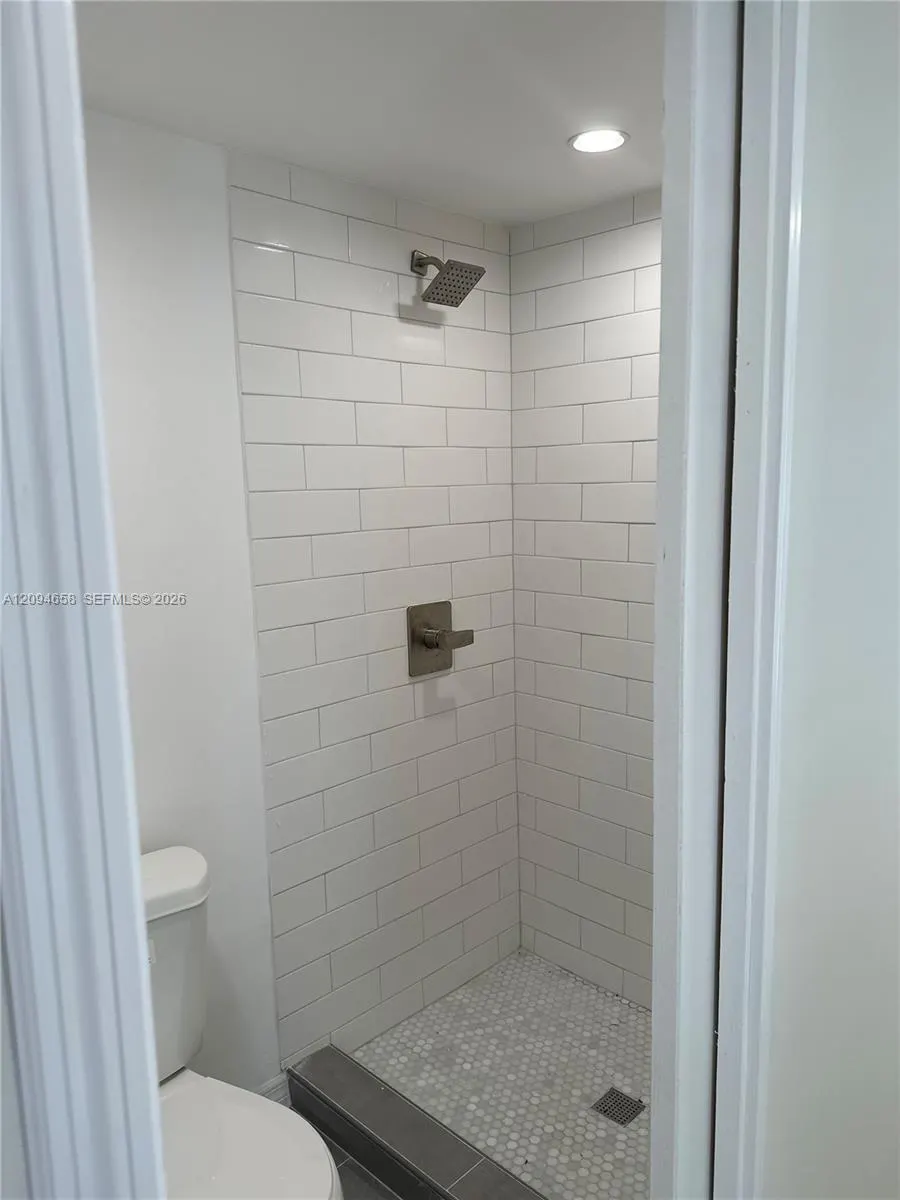 3460 NW 6th Street #2