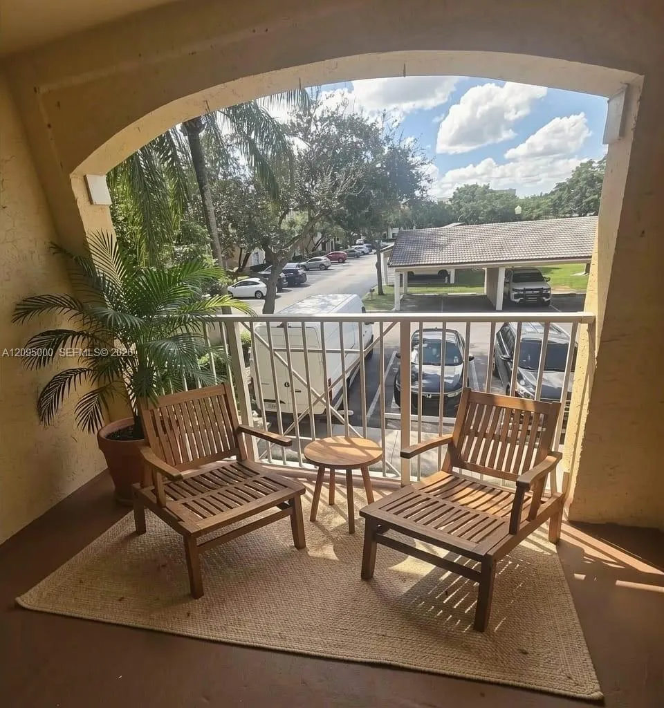 5580 NW 61st Street #623