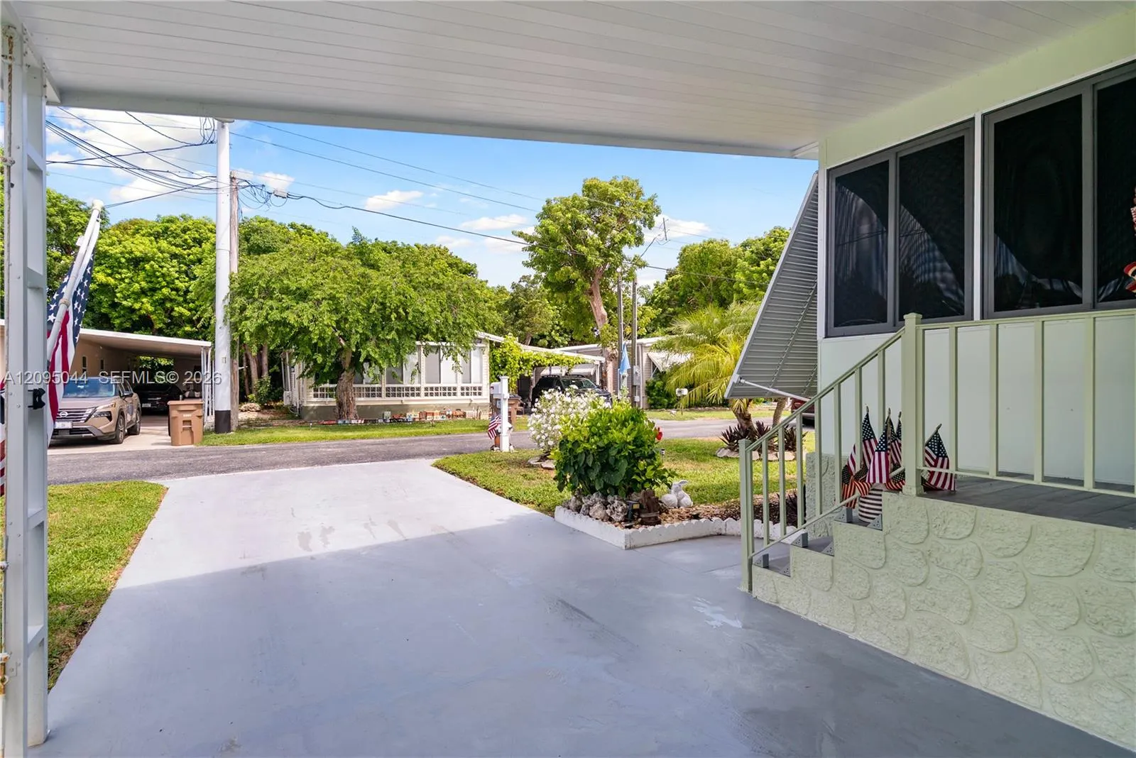 903 S Emerald Drive