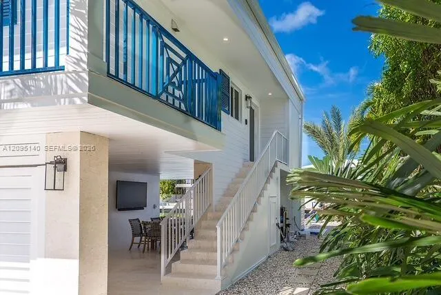 115 Villa Bella