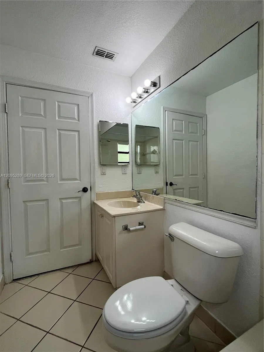 2531 NW 49th Terrace #711