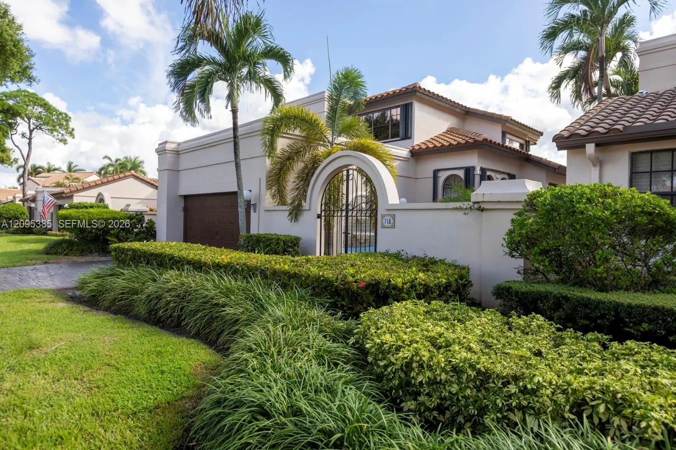718 Deer Creek Via Verona