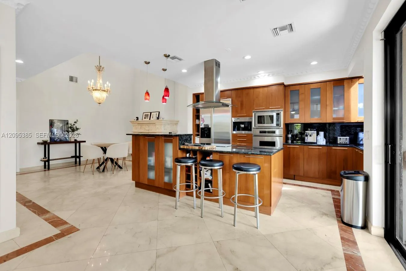 718 Deer Creek Via Verona