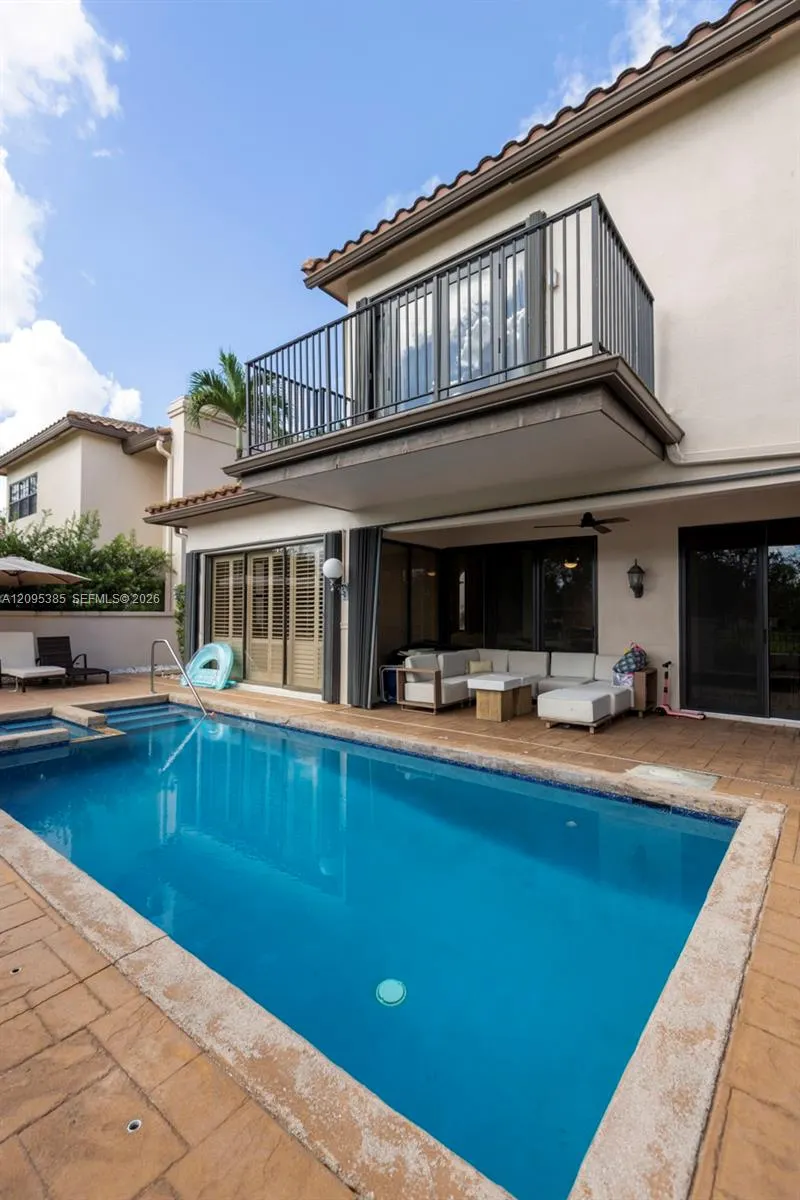 718 Deer Creek Via Verona