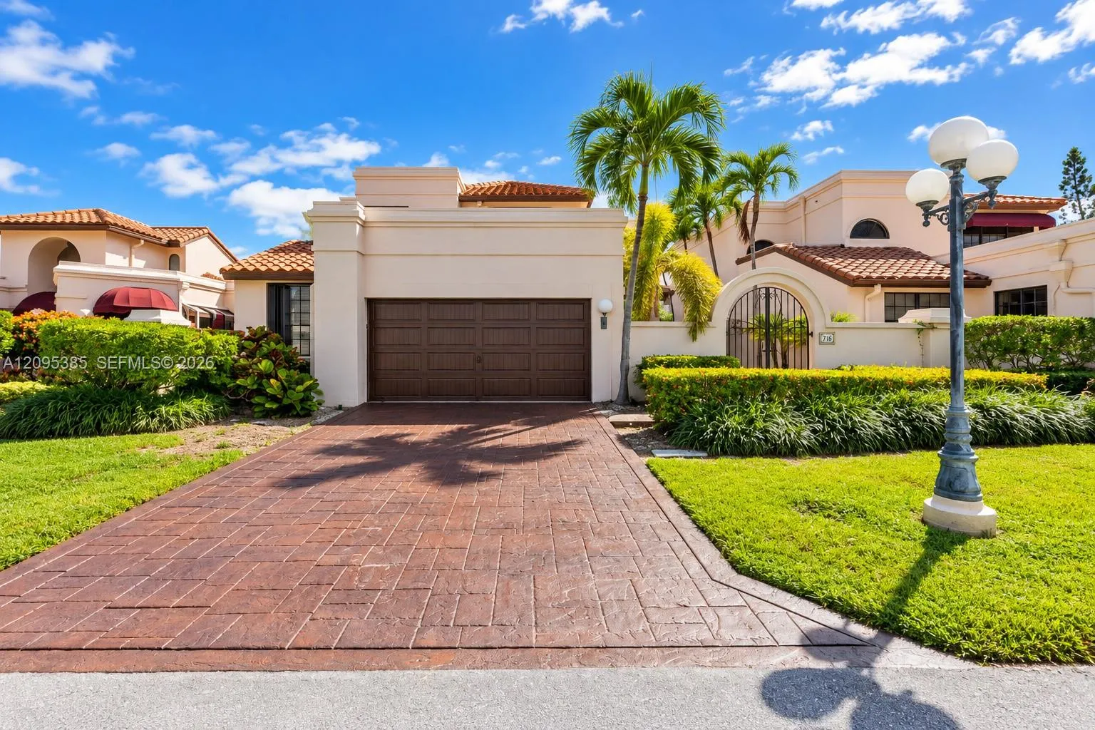 718 Deer Creek Via Verona