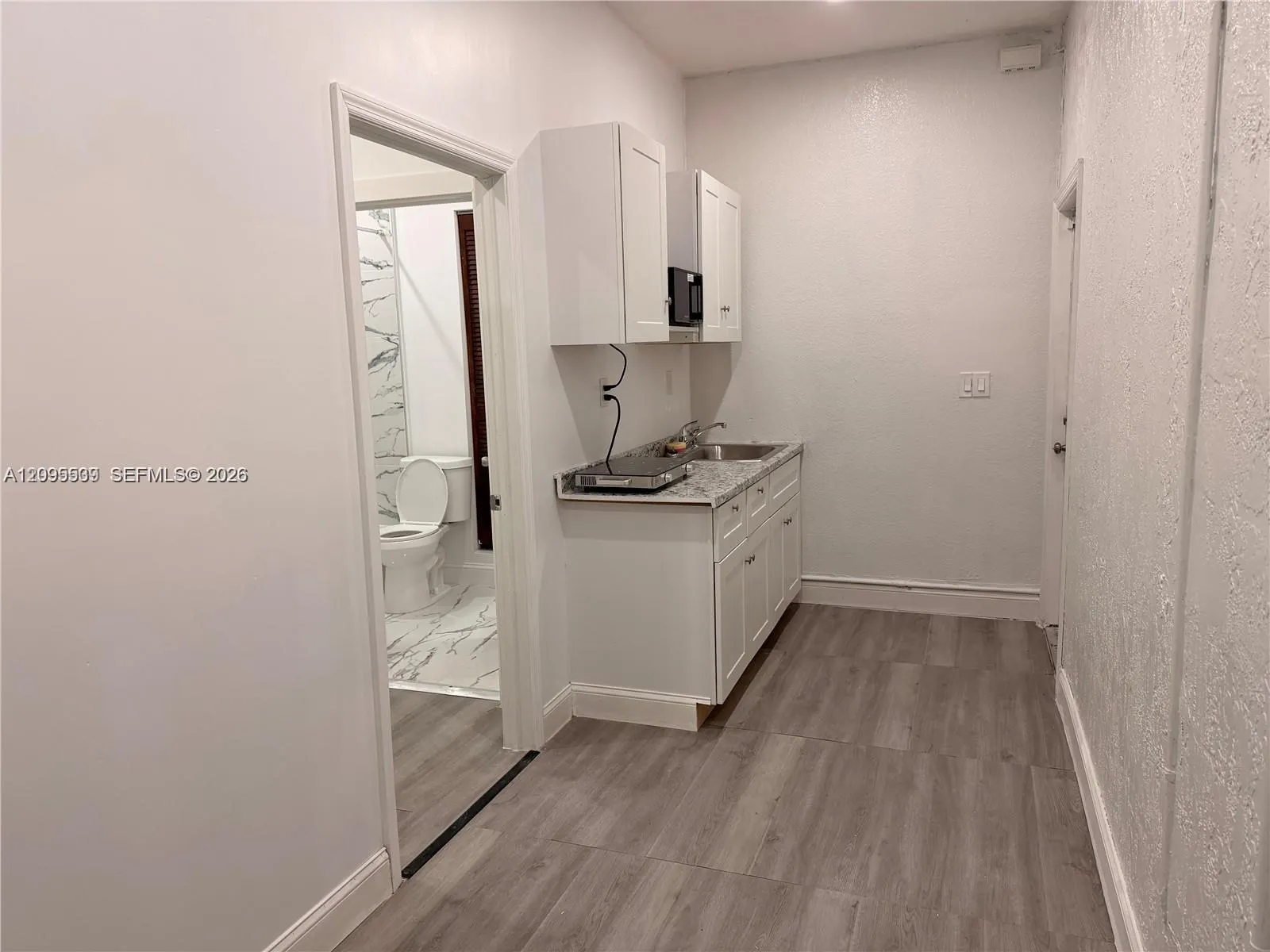 2804 NW 7th Court #2804