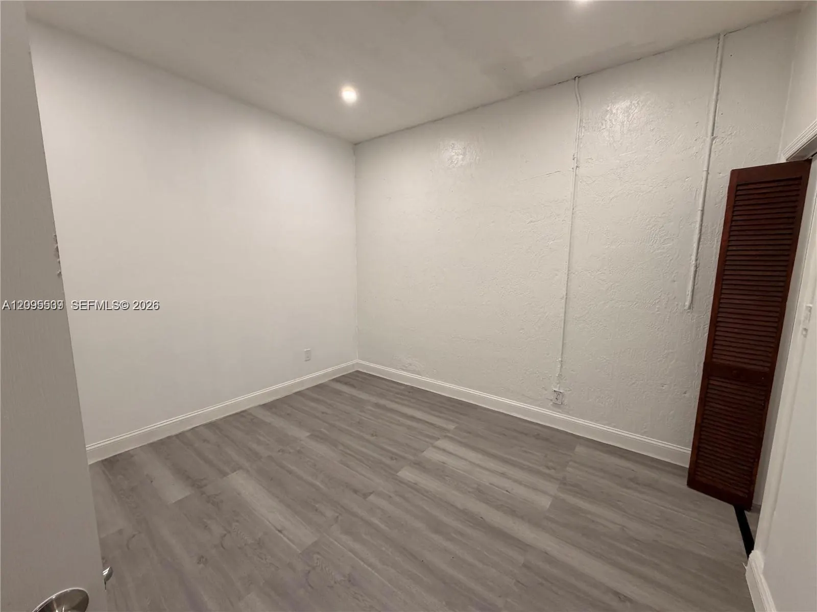 2804 NW 7th Court #2804