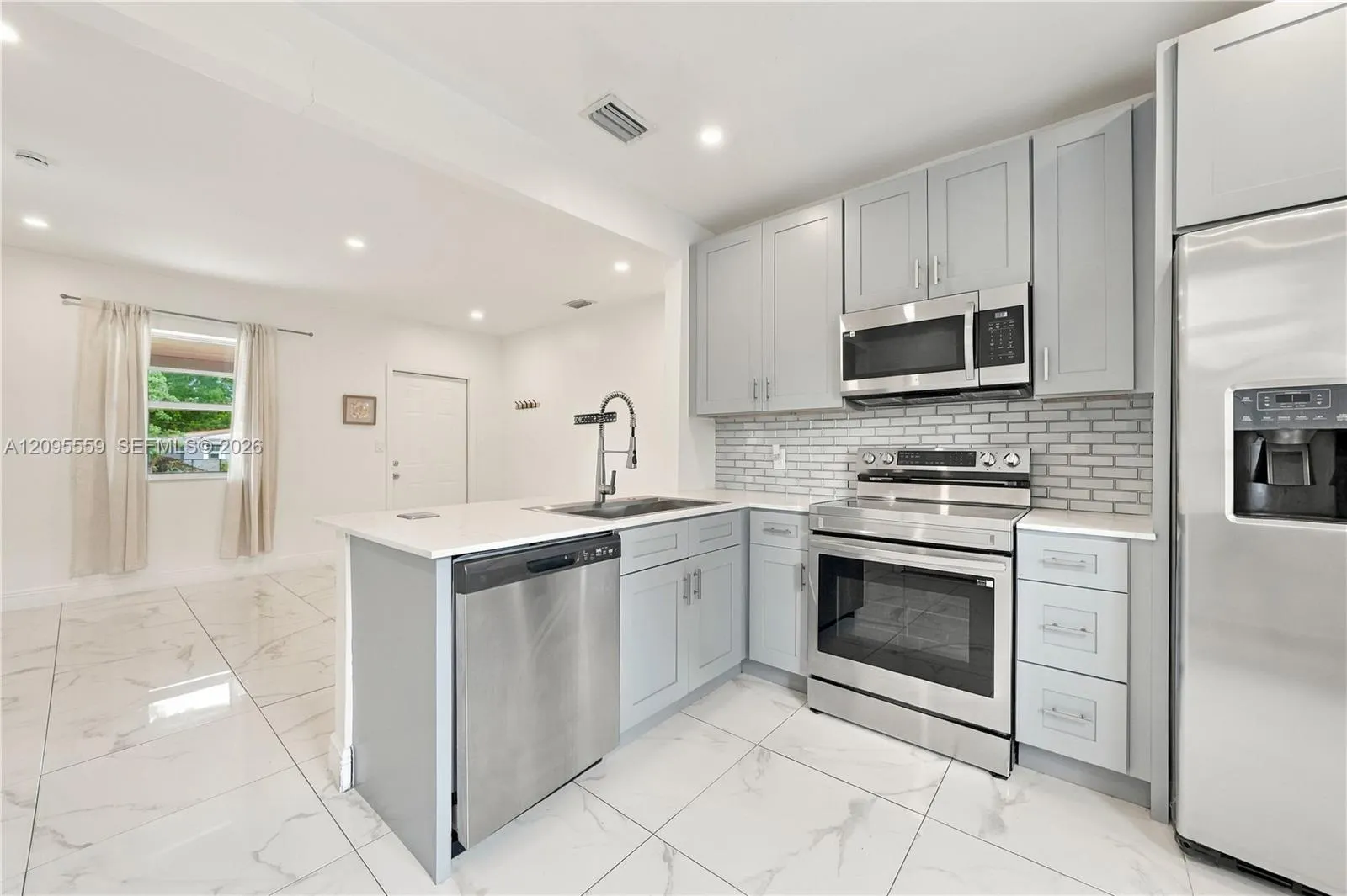 133 SW 22nd Terrace