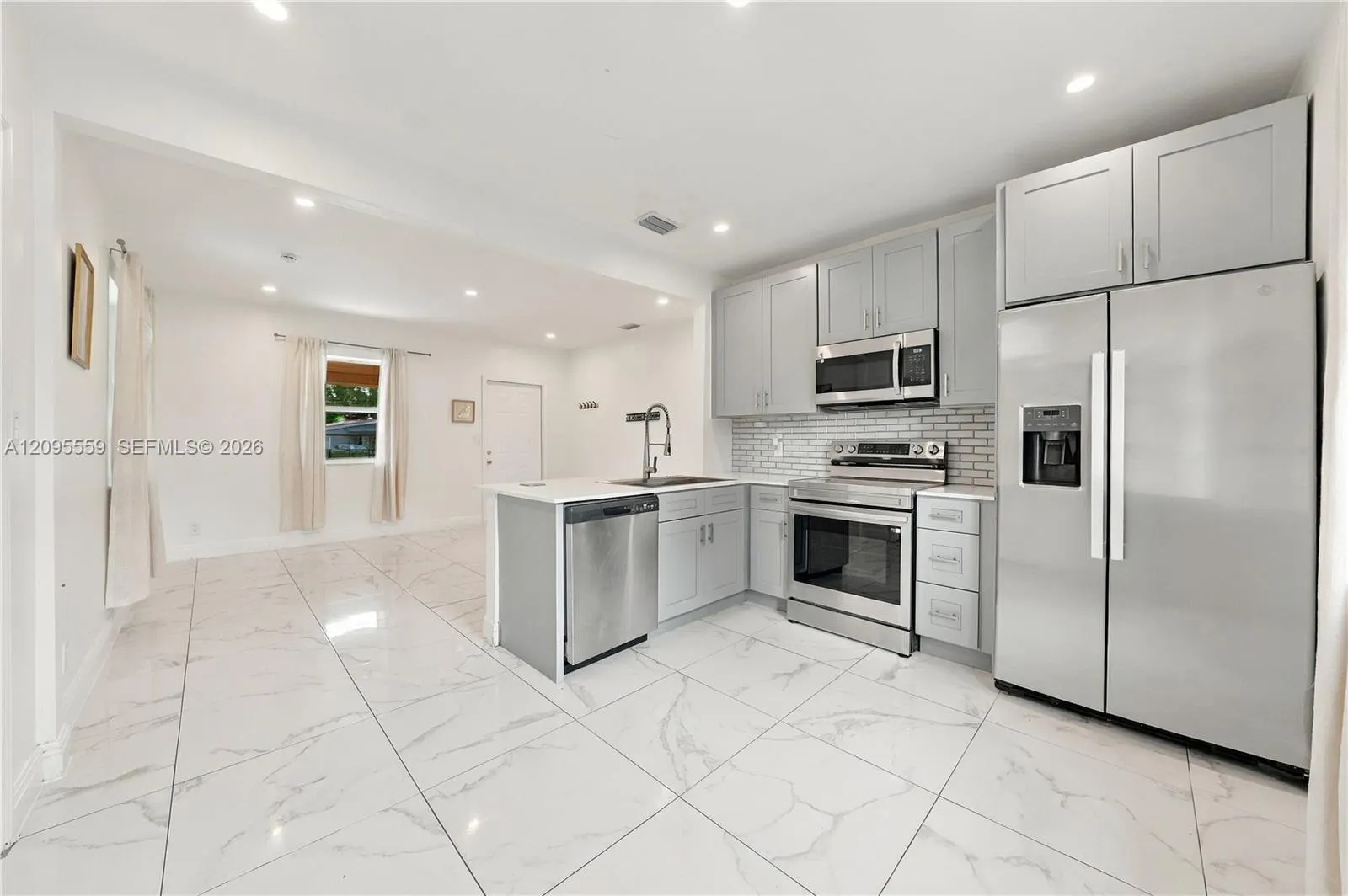 133 SW 22nd Terrace