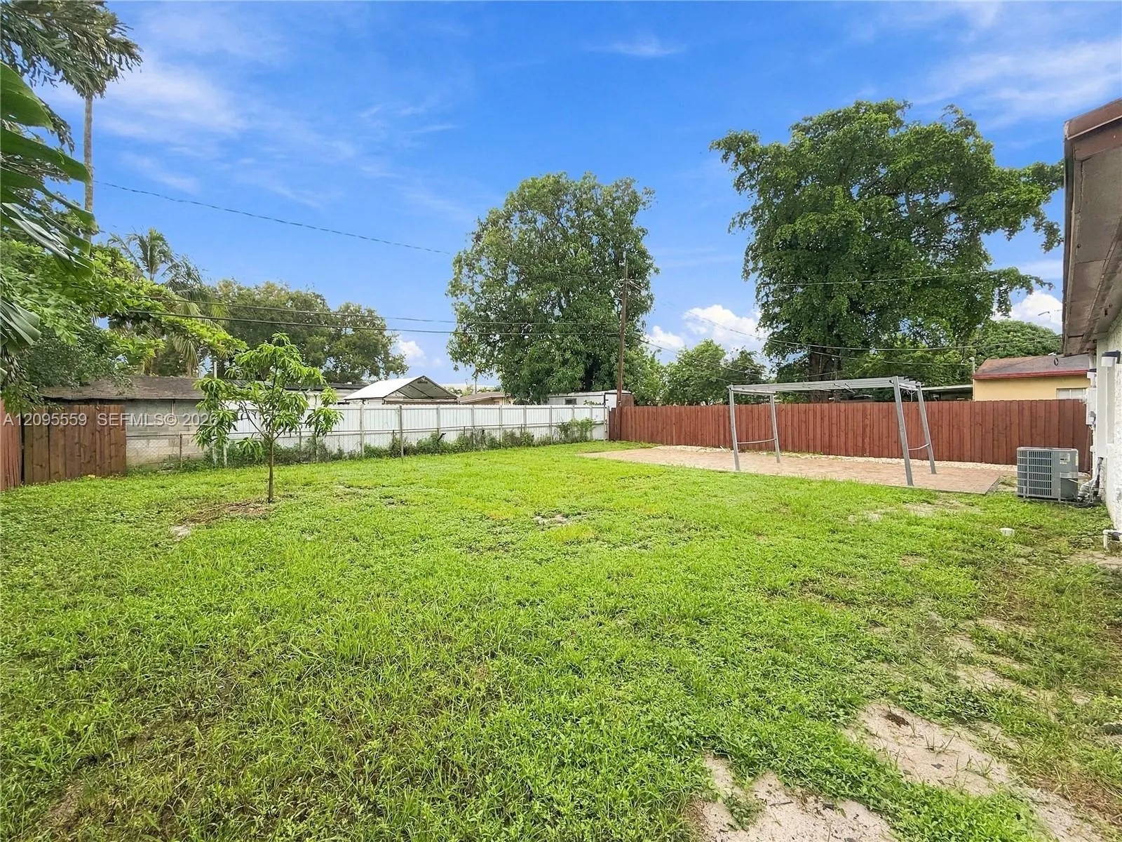 133 SW 22nd Terrace