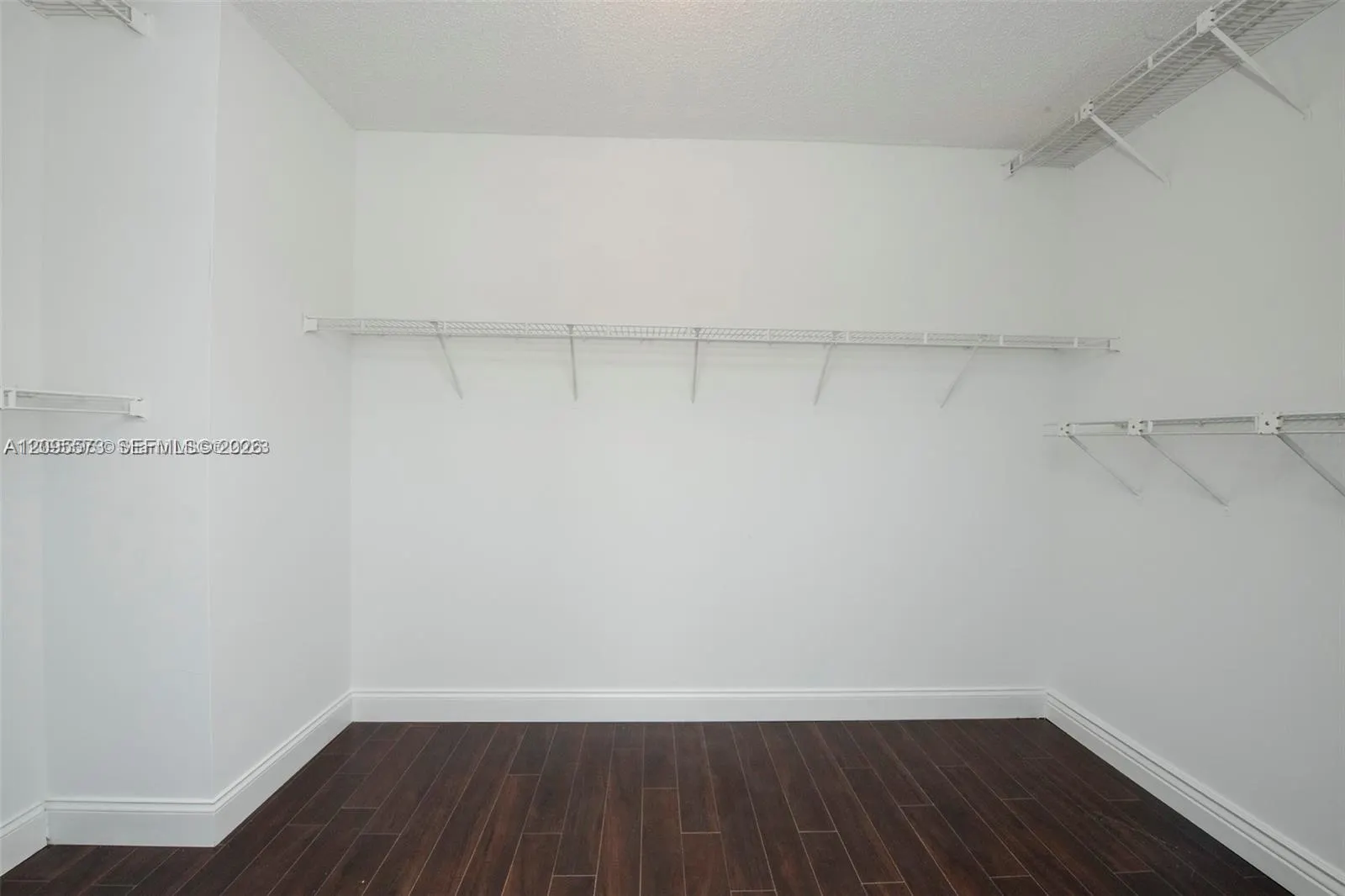 1127 SW 104th Way