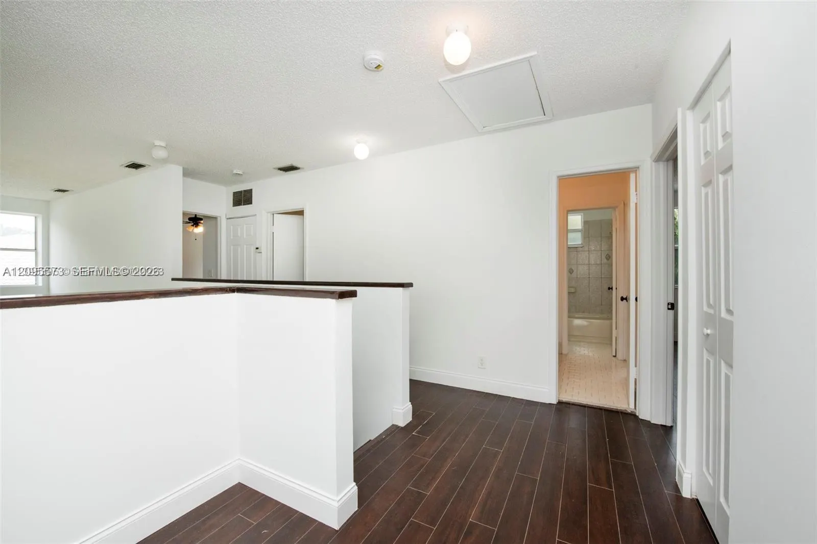 1127 SW 104th Way
