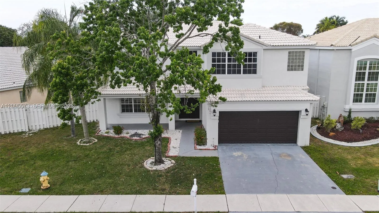 1127 SW 104th Way