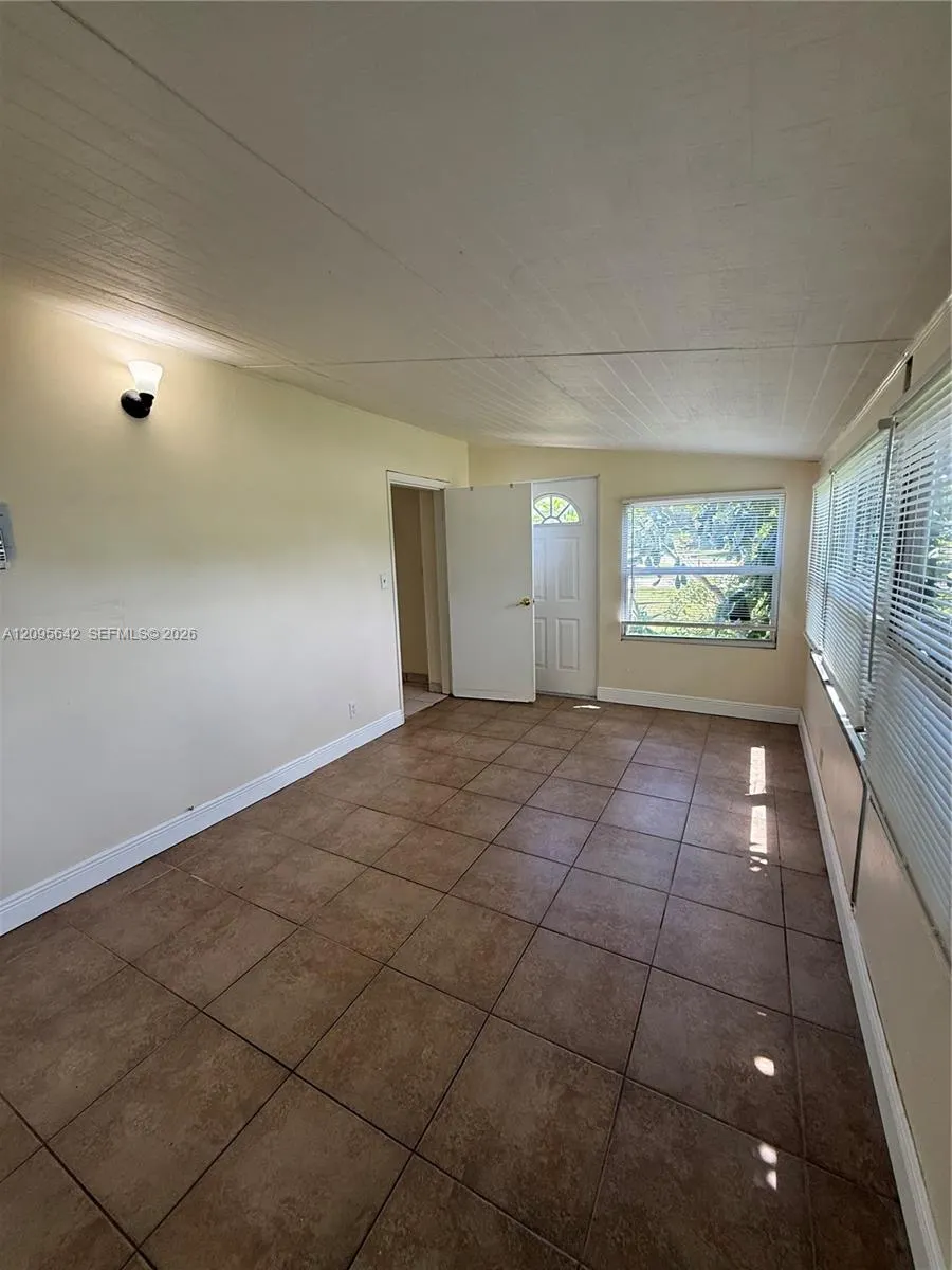 2519 NW 62nd Terrace