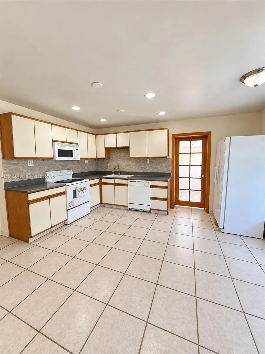 2519 NW 62nd Terrace