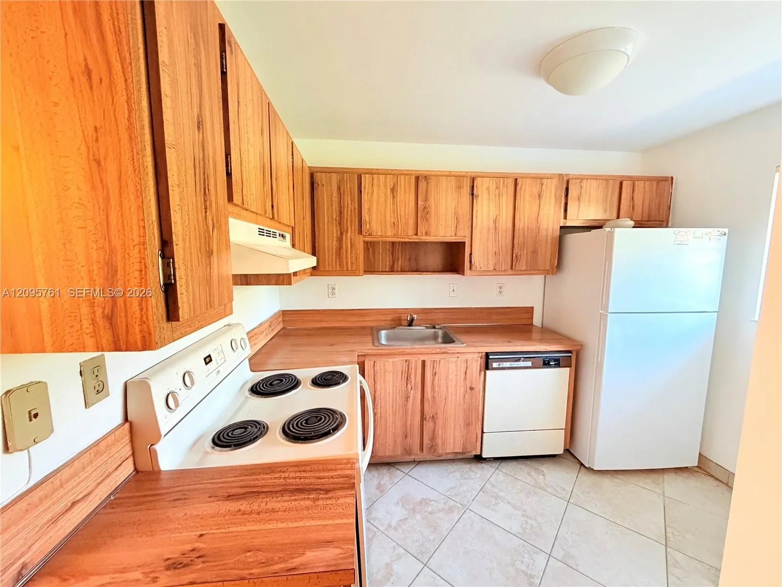 107 Gardens Drive #106