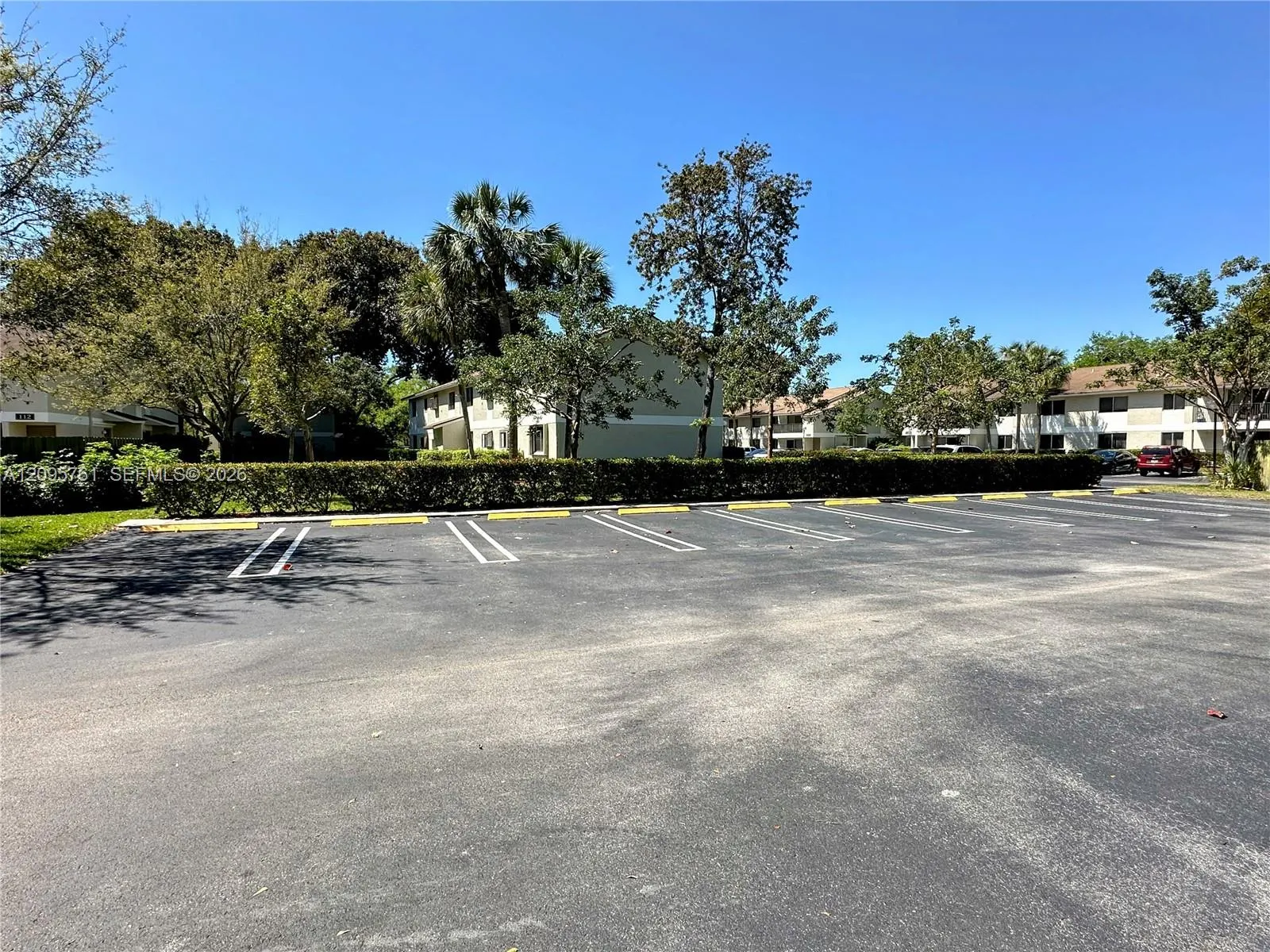 107 Gardens Drive #106