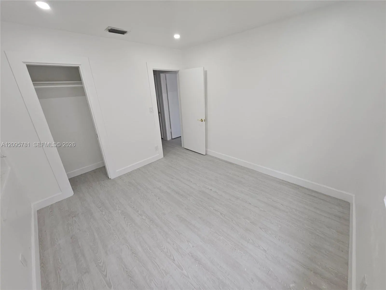 700 NE 7th Street