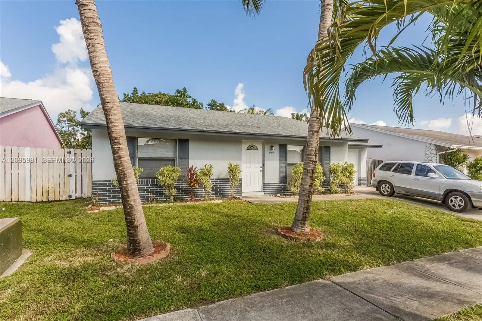 5990 W Ithaca Circle W