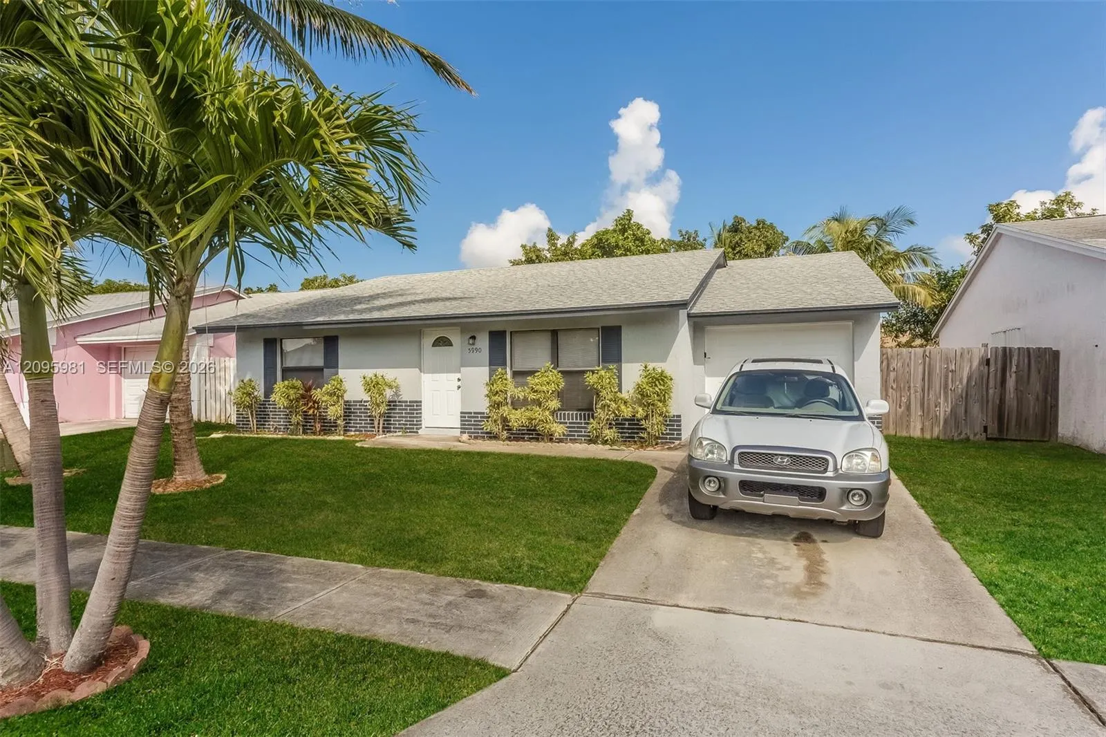 5990 W Ithaca Circle W
