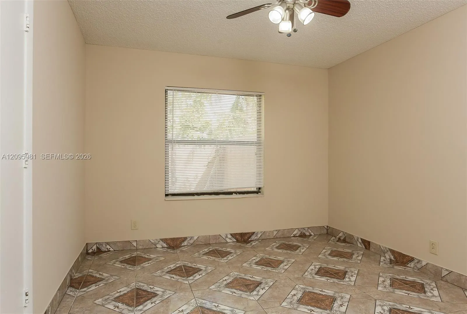5990 W Ithaca Circle W