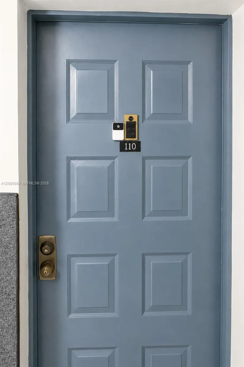737 SE 1st Way #110